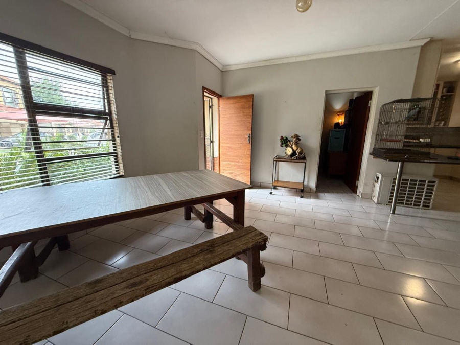 2 Bedroom Property for Sale in Waterval East North West